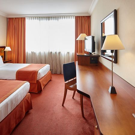 Doubletree By Hilton Paris Bougival Hotel Luaran gambar