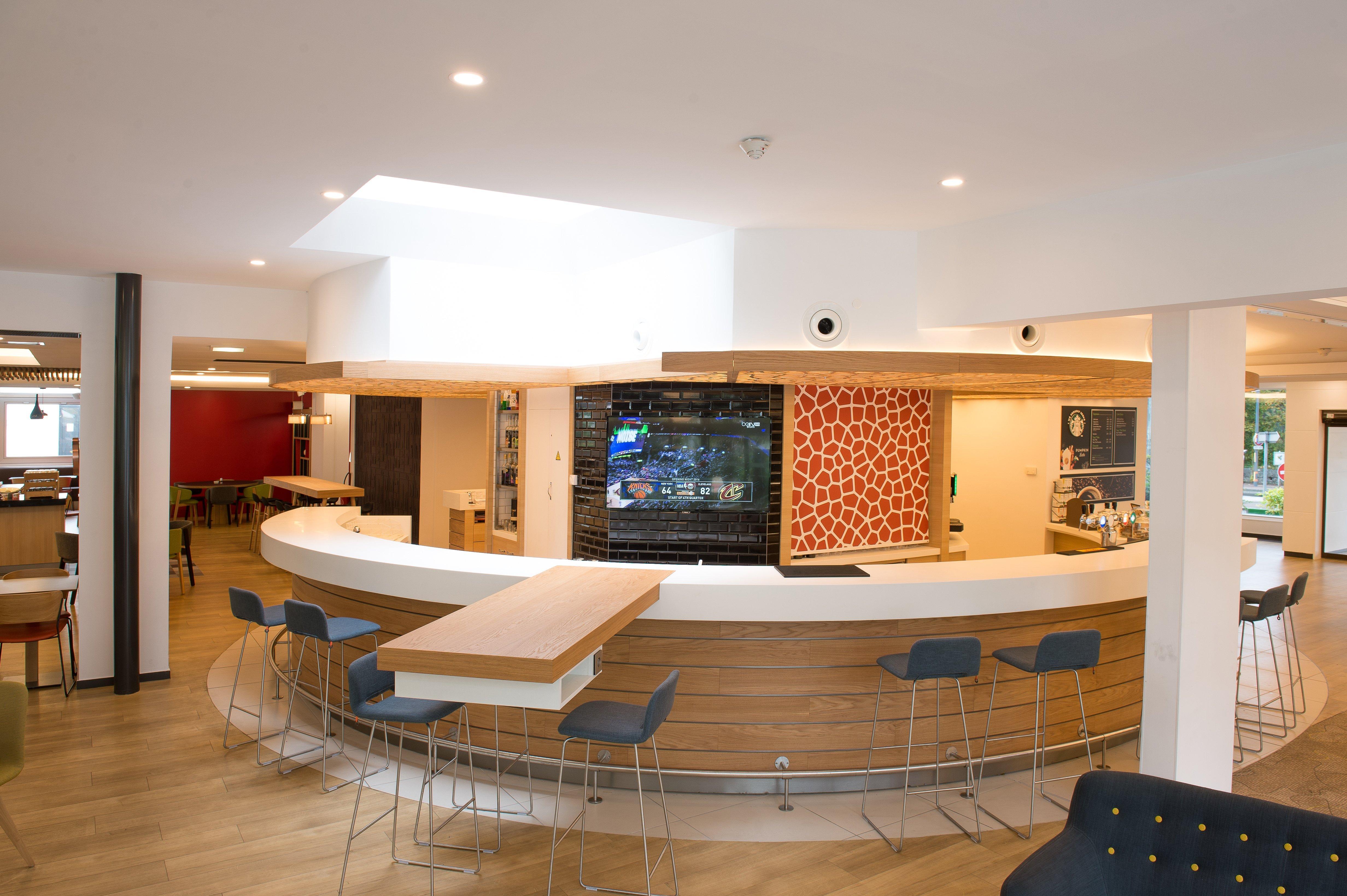 Doubletree By Hilton Paris Bougival Hotel Luaran gambar