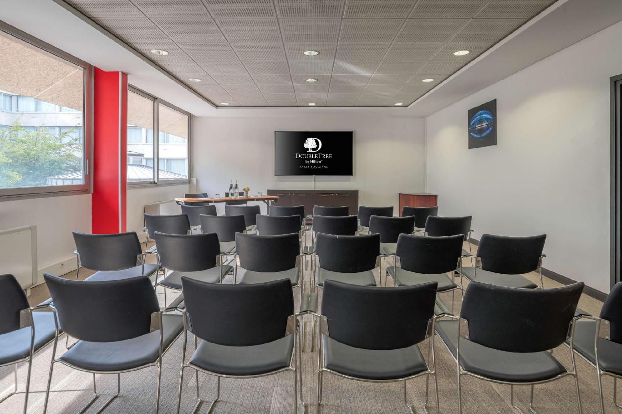 Doubletree By Hilton Paris Bougival Hotel Luaran gambar