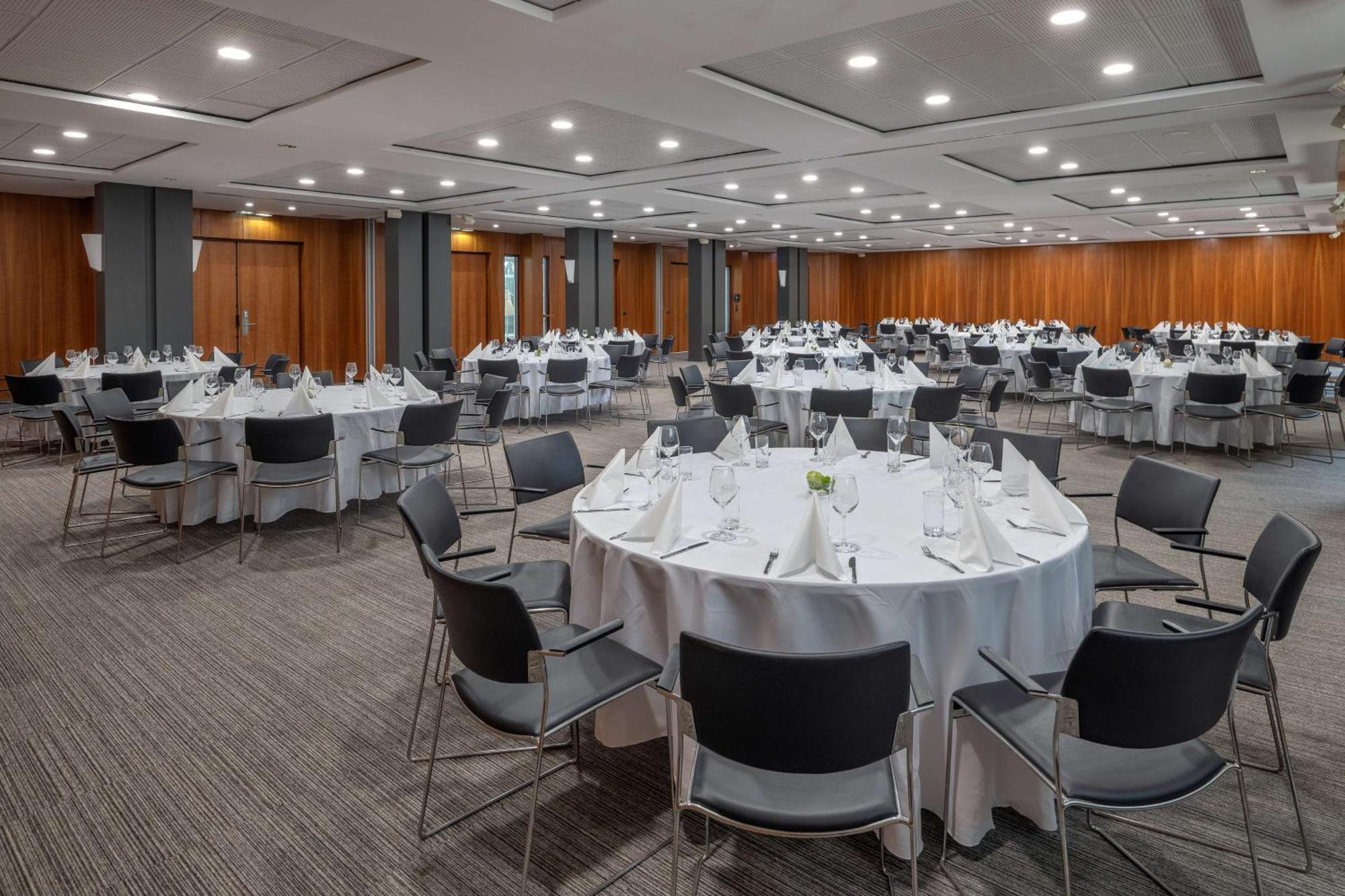 Doubletree By Hilton Paris Bougival Hotel Luaran gambar