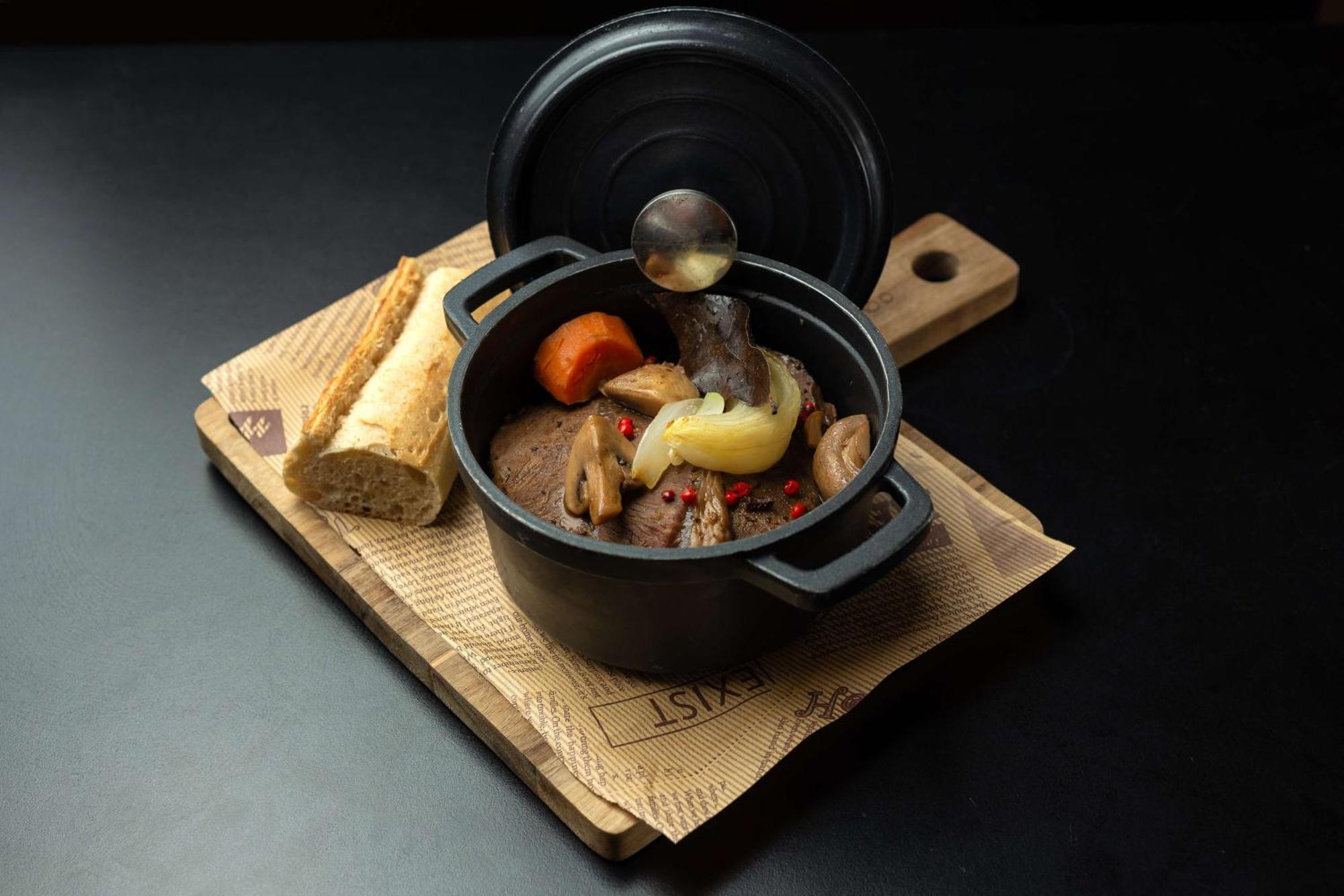Doubletree By Hilton Paris Bougival Hotel Luaran gambar