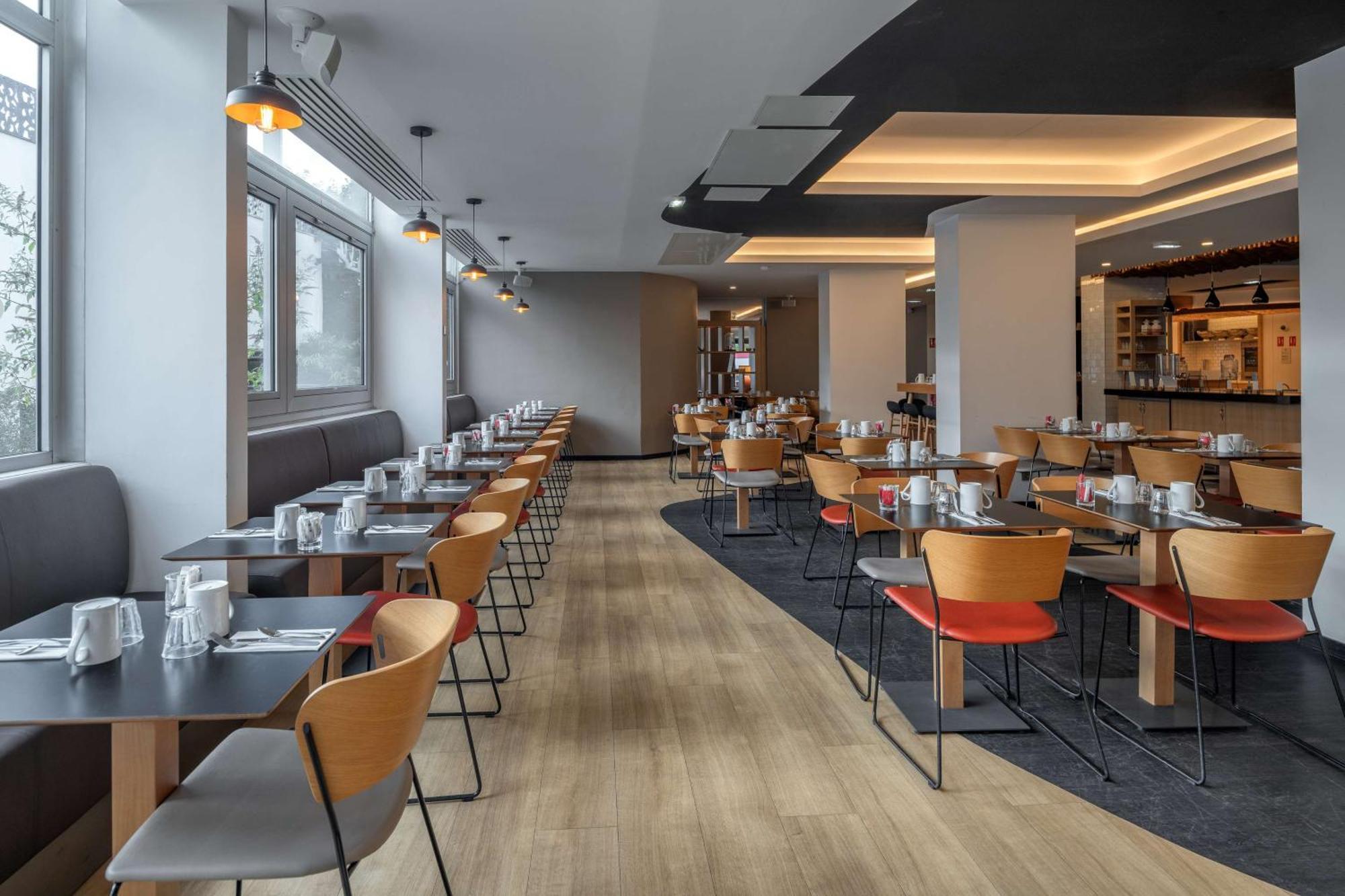 Doubletree By Hilton Paris Bougival Hotel Luaran gambar